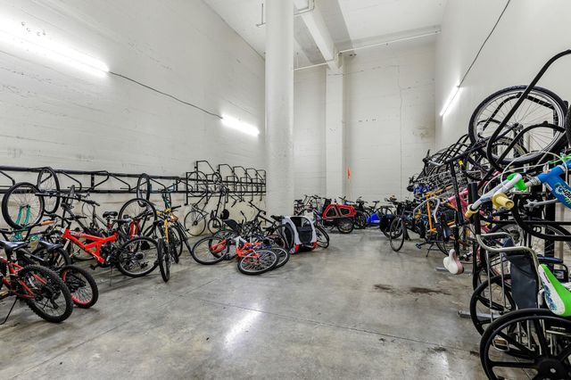 2929 Chicago Avenue 907, Minneapolis, MN 55407