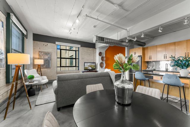 2929 Chicago Avenue 907, Minneapolis, MN 55407