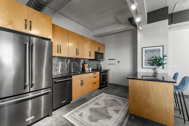 2929 Chicago Avenue 907, Minneapolis, MN 55407