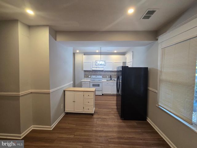 2430 REISTERSTOWN RD, Baltimore, MD 21217