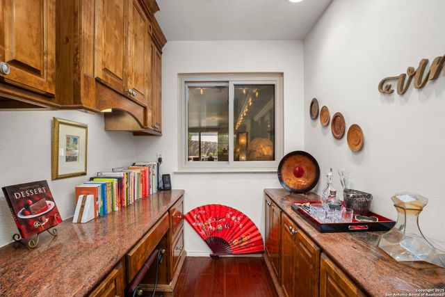 911 Almadin, San Antonio, TX 78258