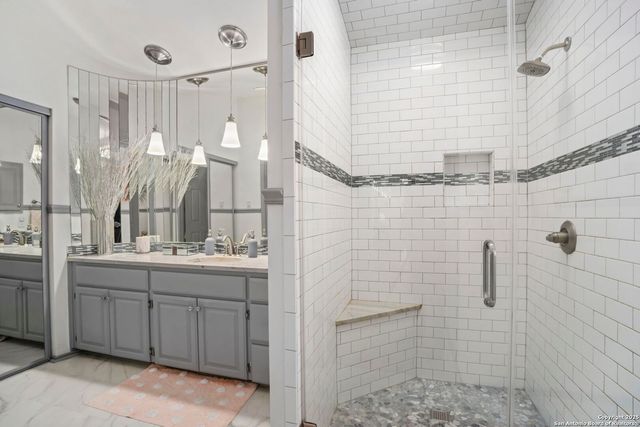 911 Almadin, San Antonio, TX 78258