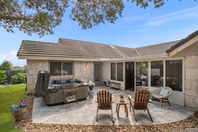 911 Almadin, San Antonio, TX 78258