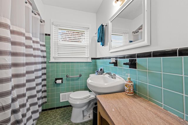 22705 California Street, Saint Clair Shores, MI 48080