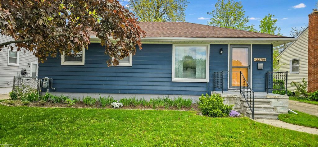 22705 California Street, Saint Clair Shores, MI 48080