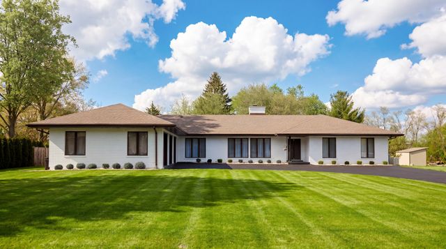 23378 N Apple Hill Lane, Lincolnshire, IL 60069