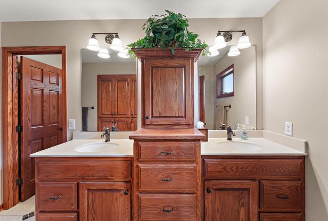 2657 146th Avenue NE, Ham Lake, MN 55304