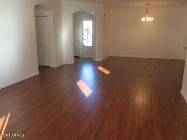 1074 S FARGO Street, Chandler, AZ 85286