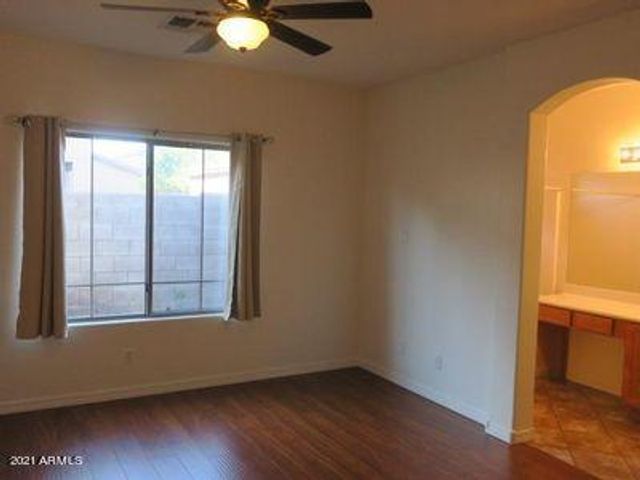 1074 S FARGO Street, Chandler, AZ 85286