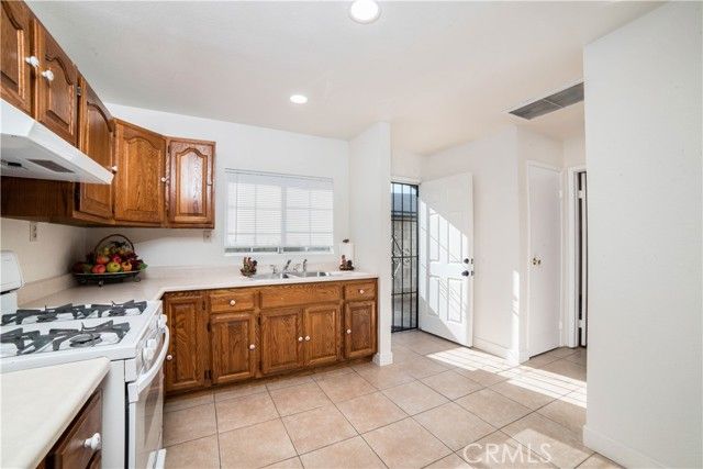 794 Chadwick Court, Pomona, CA 91766