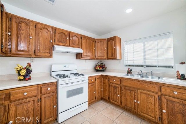 794 Chadwick Court, Pomona, CA 91766