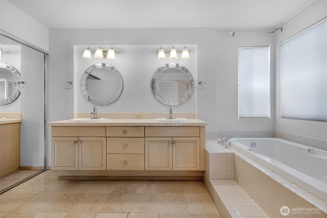 7703 77th Place NE, Marysville, WA 98270