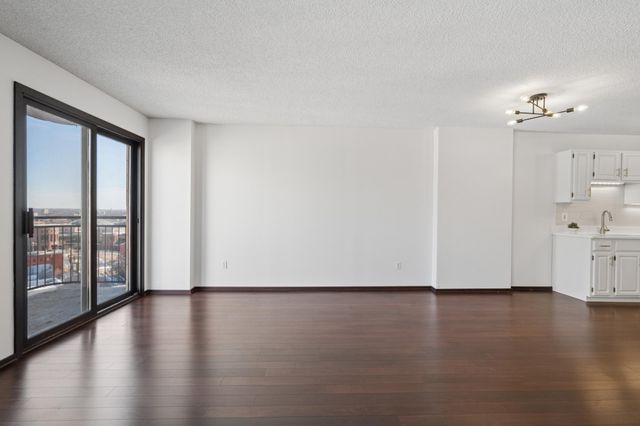 1225 LaSalle Avenue 1701, Minneapolis, MN 55403