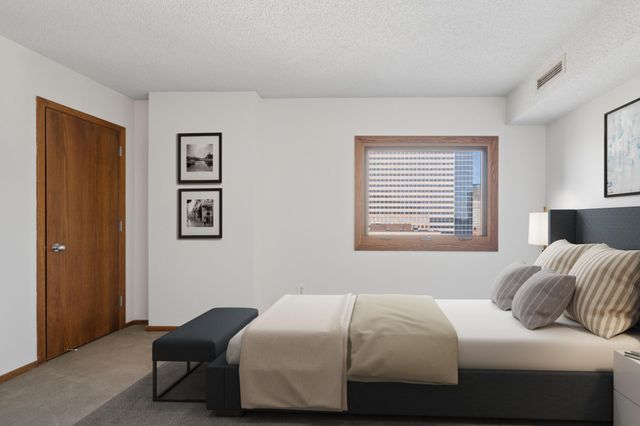 1225 LaSalle Avenue 1701, Minneapolis, MN 55403