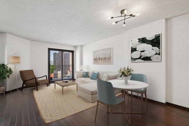 1225 LaSalle Avenue 1701, Minneapolis, MN 55403