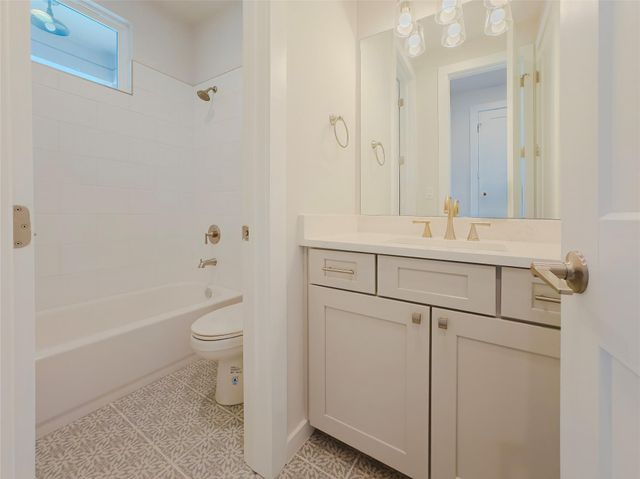 25829 Case LN 8, Spicewood, TX 78669