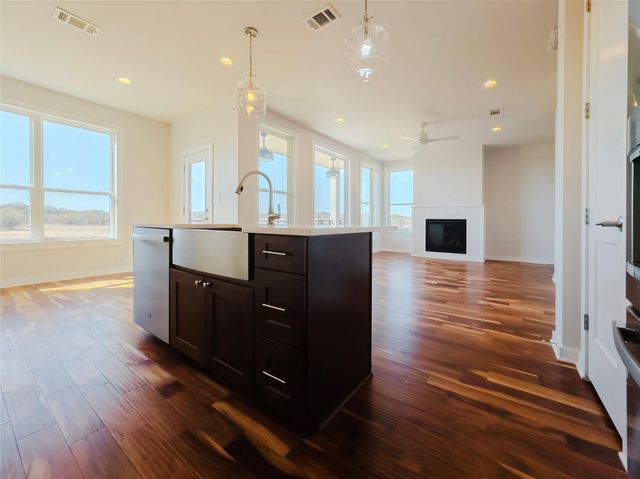 25829 Case LN 8, Spicewood, TX 78669