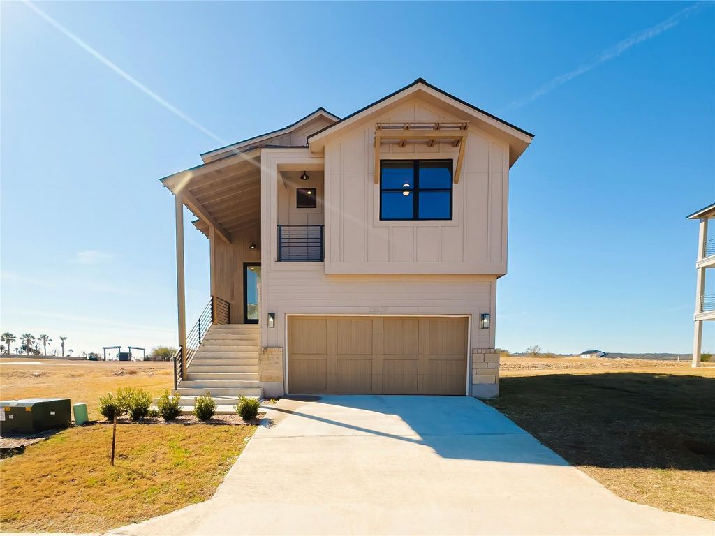 25829 Case LN 8, Spicewood, TX 78669