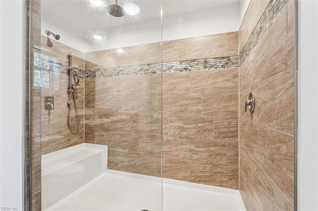 4248 Old Virginia ST, Urbanna, VA 23175