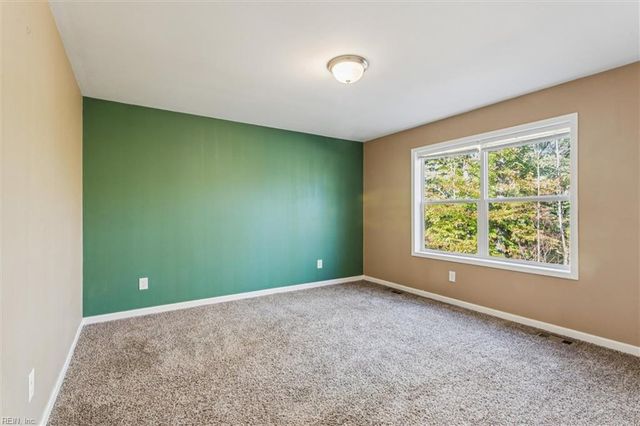 4248 Old Virginia ST, Urbanna, VA 23175