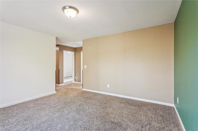 4248 Old Virginia ST, Urbanna, VA 23175