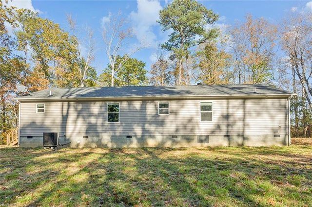 4248 Old Virginia ST, Urbanna, VA 23175