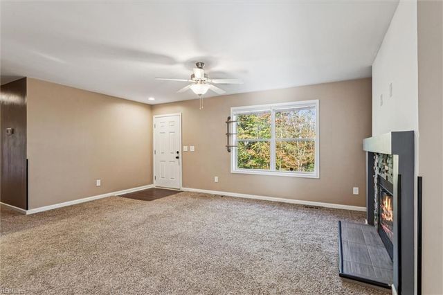 4248 Old Virginia ST, Urbanna, VA 23175