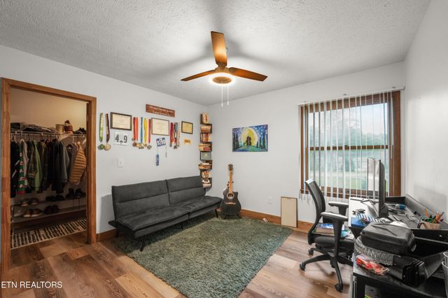 241 Cardinal Loop, Crossville, TN 38555