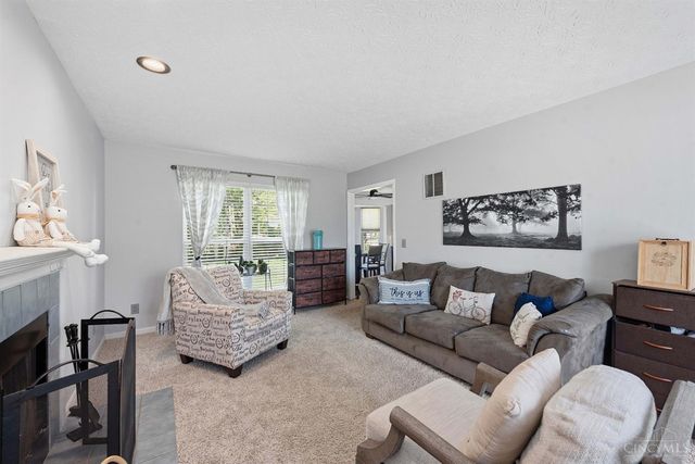 1542 Barrington Court, Lebanon, OH 45036