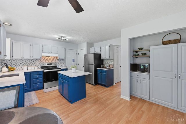 1542 Barrington Court, Lebanon, OH 45036