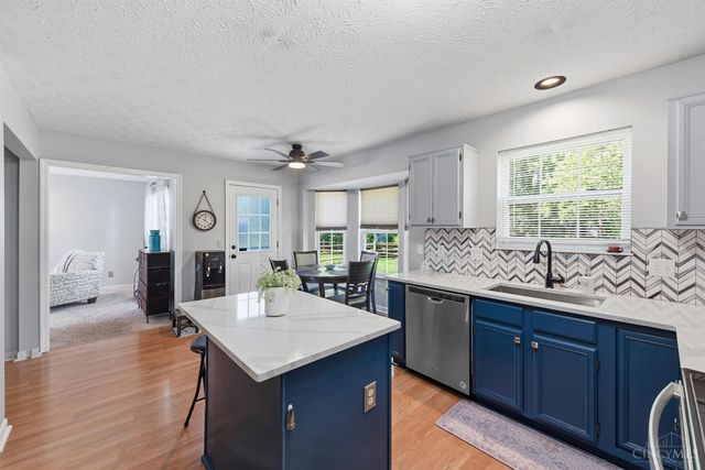 1542 Barrington Court, Lebanon, OH 45036