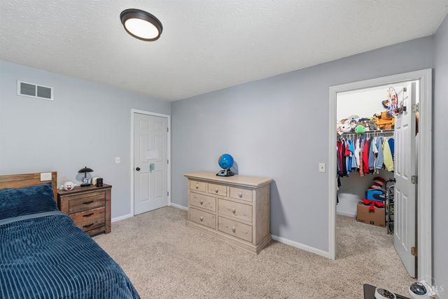 1542 Barrington Court, Lebanon, OH 45036
