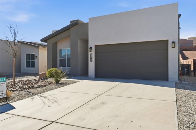 1706 Tesoro Loop NW, Los Lunas, NM 87031