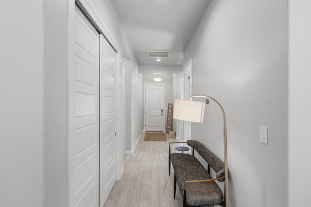 1706 Tesoro Loop NW, Los Lunas, NM 87031