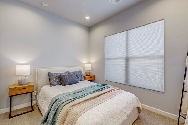 1706 Tesoro Loop NW, Los Lunas, NM 87031