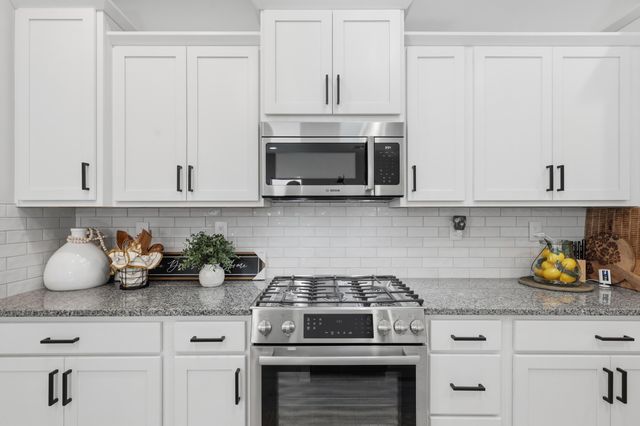 1706 Tesoro Loop NW, Los Lunas, NM 87031