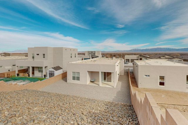1706 Tesoro Loop NW, Los Lunas, NM 87031