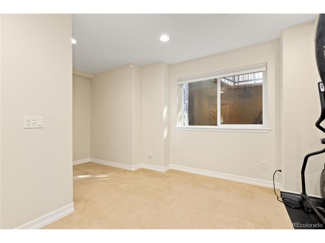 1651 N Franklin St, Denver, CO 80218