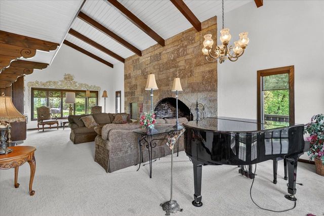 2532 Skyline Drive, Janesville, WI 53548