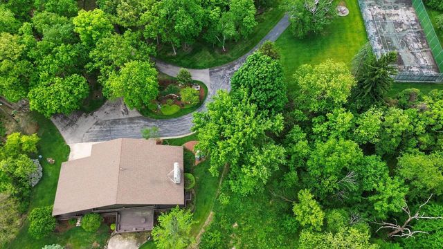 2532 Skyline Drive, Janesville, WI 53548