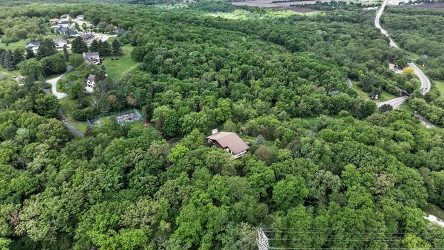 2532 Skyline Drive, Janesville, WI 53548