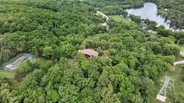 2532 Skyline Drive, Janesville, WI 53548