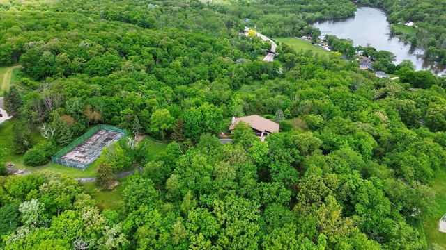 2532 Skyline Drive, Janesville, WI 53548
