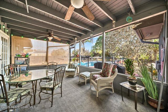 938 Dorchester Road NW, Palm Bay, FL 32907
