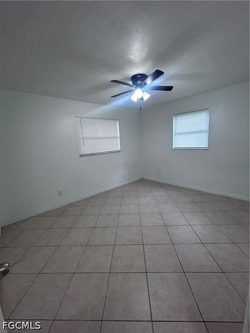 3900 Arnold DR, Fort Myers, FL 33916