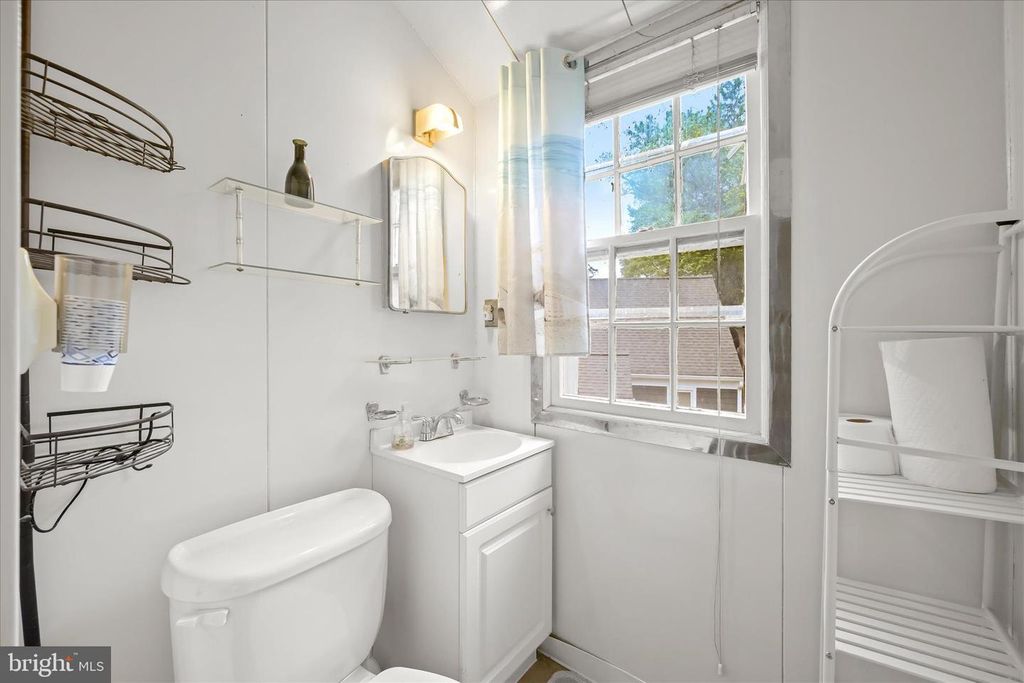 Image 24 of property listing at 301 DALE DR, Silver Spring, MD 20910