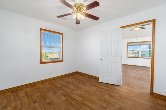 908 West Lane, Crystal Beach, TX 77650