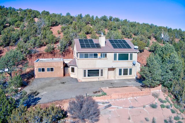 63 Villacitos Road, Tijeras, NM 87059