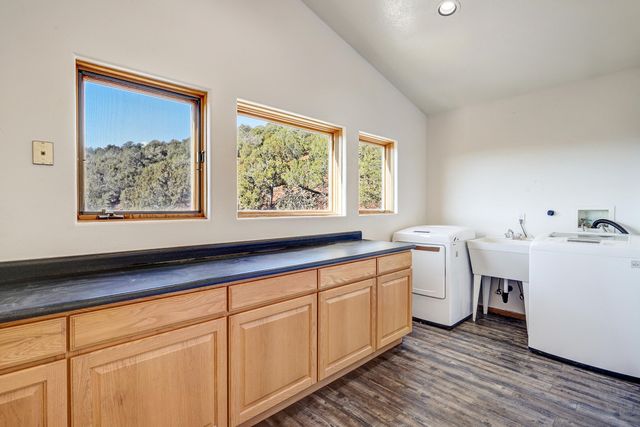 63 Villacitos Road, Tijeras, NM 87059