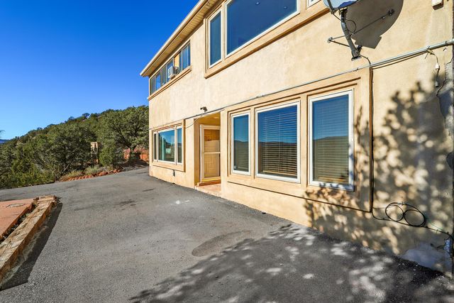 63 Villacitos Road, Tijeras, NM 87059